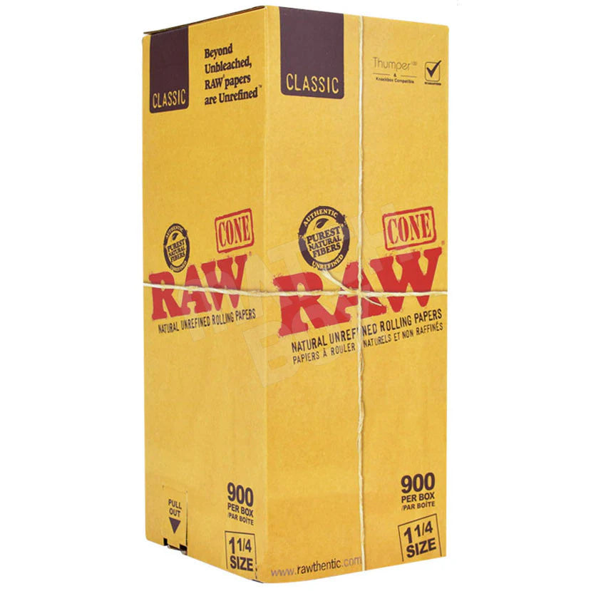 RAW Pre Rolled Cones Classic 1¼ Size (900 CT)